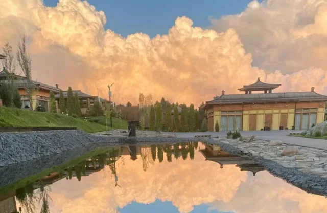 Комплекс апартаментов Sunrise Village
