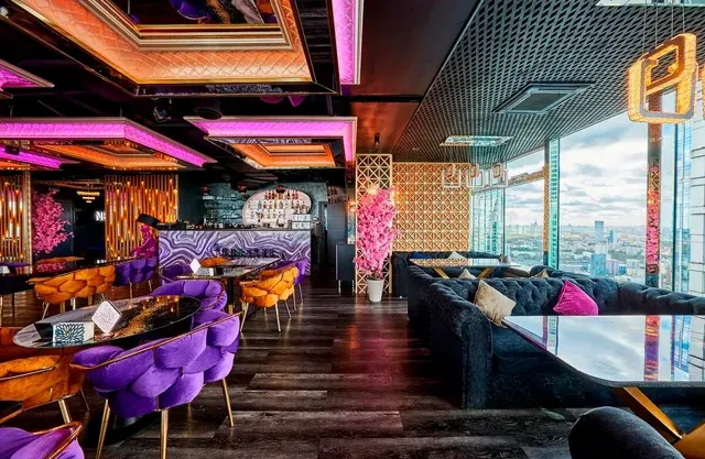 Nebo Lounge & Bar (Небо)