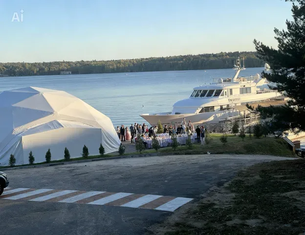 Яхт-клуб Парус