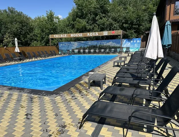 Вилладж Хаус