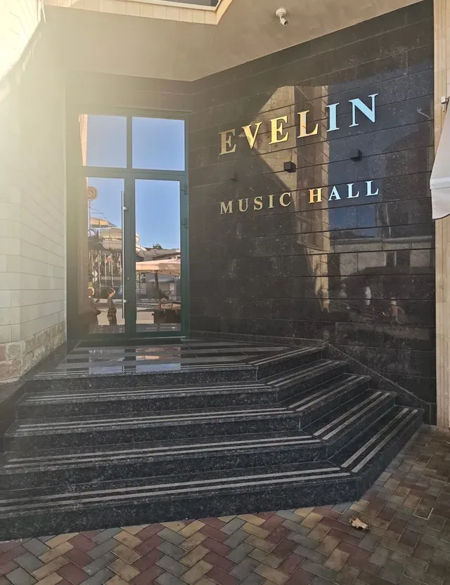 Evelin Music Hall