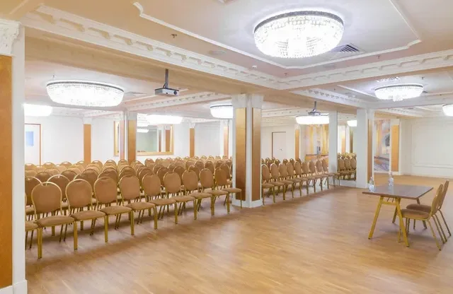 Отель "Москва"
